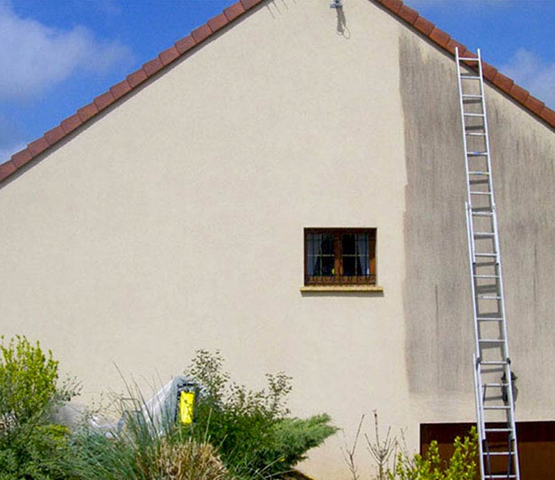 MARIAS PRO RÉNOV : Artisan couvreur en Loire-Atlantique (44) : Installation, rénovation et réparation de couverture, faîtage, Zinguerie de toiture : Gouttières, bande de rives …nettoyage démoussage, traitement anti mousse peinture hydrofuge toiture, Isolation toiture par l’extérieur et isolation intérieur des combles, Nettoyage par bio vapeur et démoussage façade. Ravalement peinture façade boiserie et ferronnerie, Nettoyage des extérieurs :Allée, dallage, pavé, terrasse … Nantes (44000), Orvault (44114), Saint Herblain (44800), Sautron (44880), Coueron (44220), La Chapelle sur Erdre (44240) St Sébastien sur loire (44240), Carquefou (44470), Sainte-Luce-sur-Loire (44980), Rezé (44400), Saint,, Nazaire (44600), Guérande (44350), La Baule (44500), Pornichet (44380)